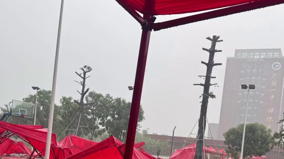 吗呀！一场大雨，2天的活等于全白干了