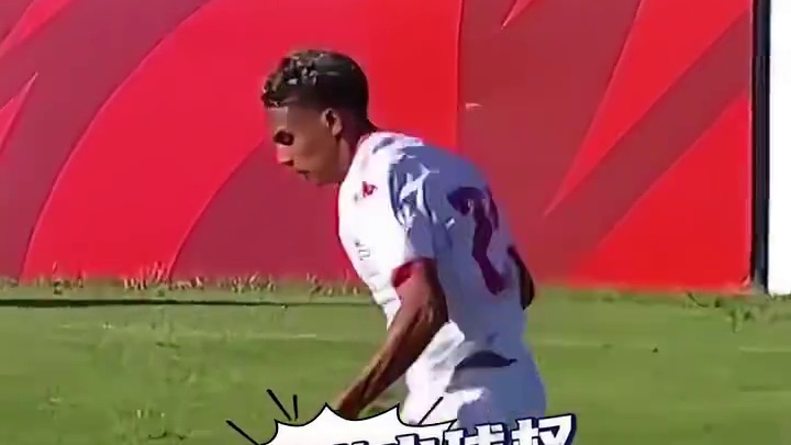 武之程低级失误送礼，突尼斯笑纳大礼代价惨重