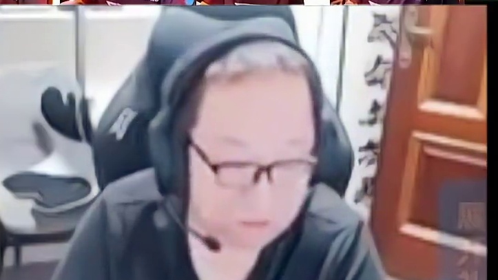 情久队内语音交流，林威不杀人嘎嘎喊，疯狂给队友提供情绪价值，这队内氛围太激情了