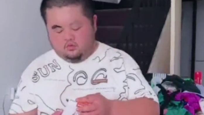 金猪买错白板笔