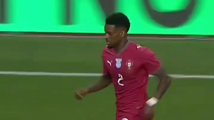 射门状态欠佳频频失手，自己也忍不住笑了#2026世界杯