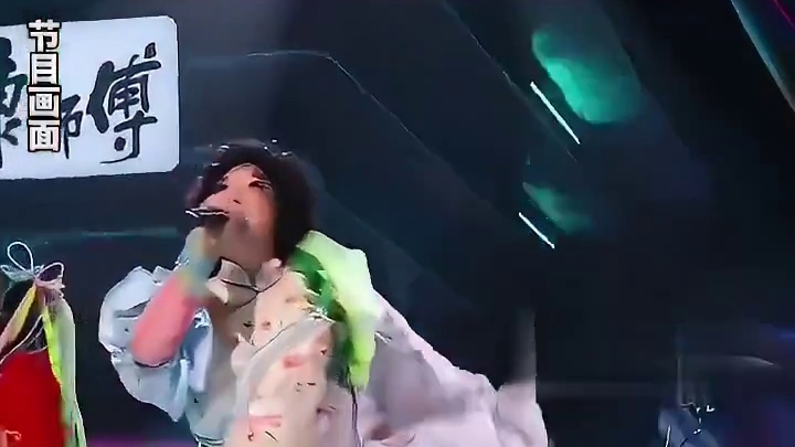 好声音又现迷惑操作？潘玮柏自动转身一脸懵，全程双手没有接触按钮