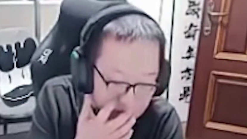 绝迹解释二哥最近状态差的原因：他拿的全是烂枪