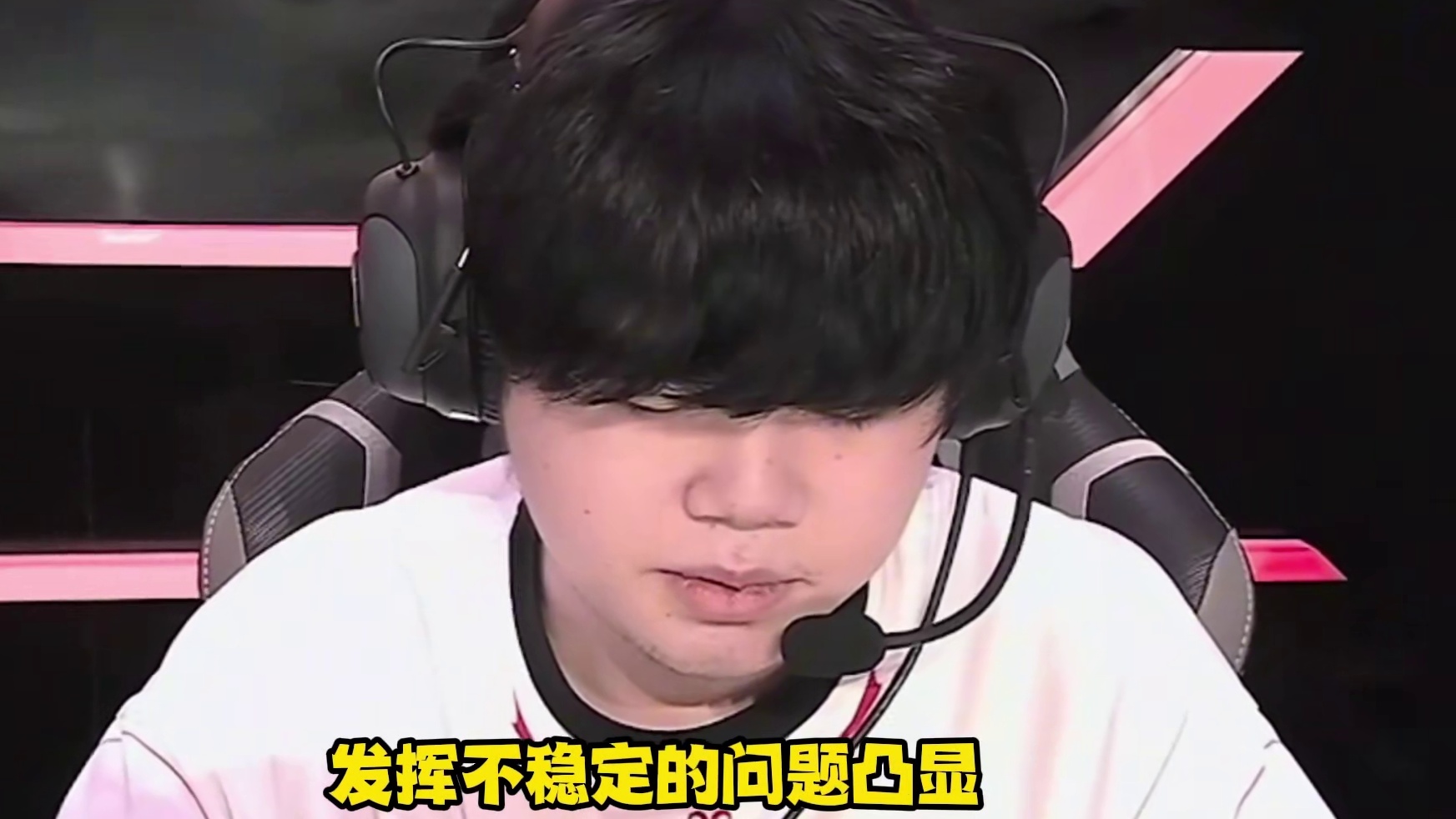 AG训练赛神鬼莫测，小麦表现不俗，JDG轮换辅助，老林也作出新尝试