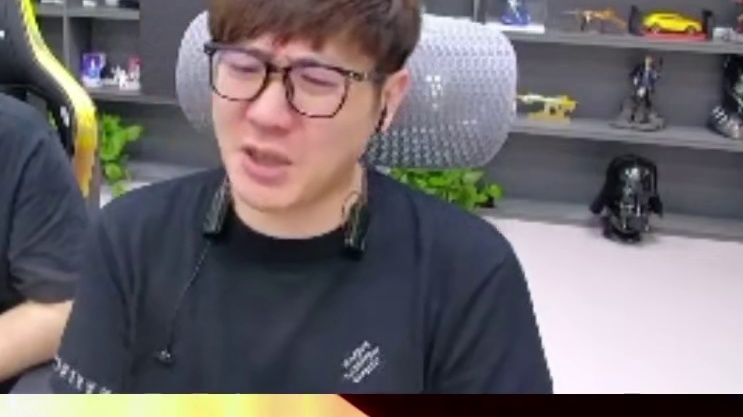 350万怎么样都值 EP的幻神给到YZK，他就给你秀残局，看的白老板直呼透视啊。#CFPLS28 #