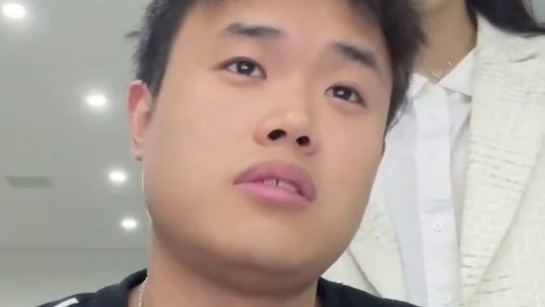 一句话让女领导吐了一天
