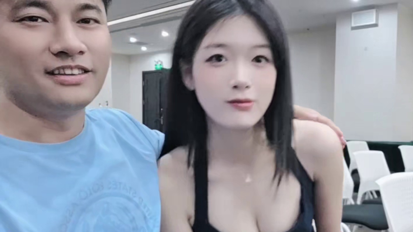 会长直呼女极品太棒了，黑豆控制不住了