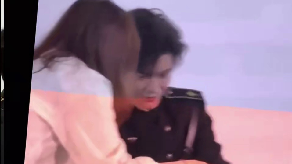 丁禹兮：踩着进行曲入场的男人，温柔里藏着一把刀