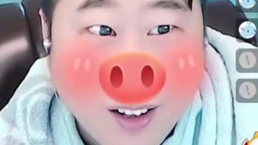 【骚俊】嘿！乔治~你看我可爱吗~