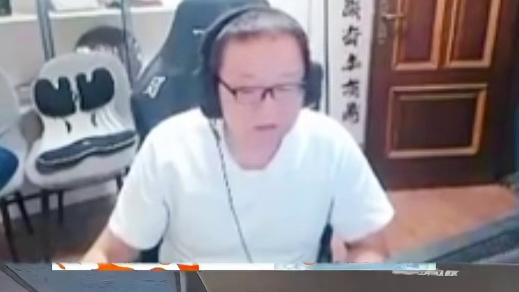 难道说小林威真的是萧炎？曾经EDG都不要的人，现在居然成长到能赢AG了