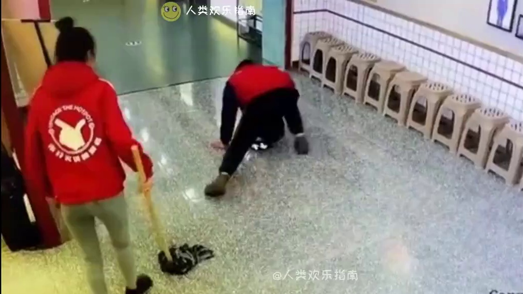 大型社死现场鉴赏：尴尬到想换个星球生活！