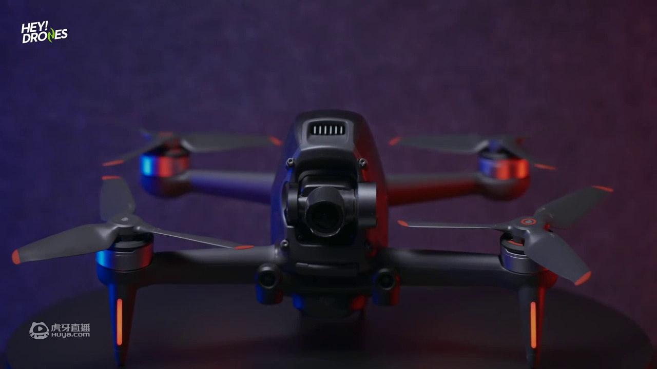 无人机的新物种！大疆新品DJI FPV首发上手体验！