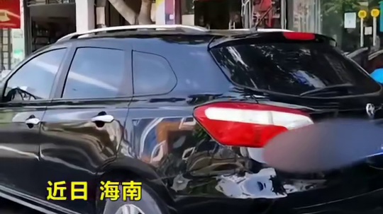 大哥怕被交警罚，真是拼了…