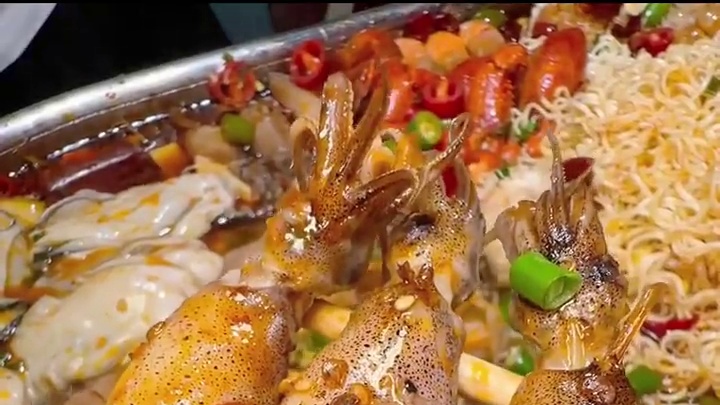 七月已至 幸福会如迢迢流水 缓慢地流向我们