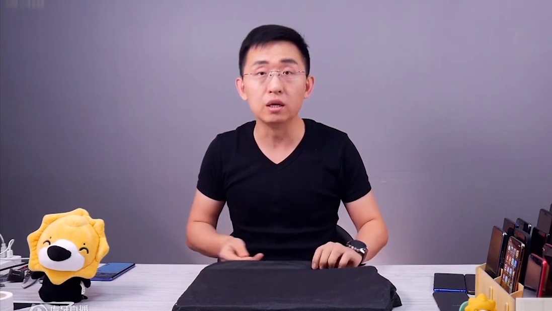 【大家测】高性价比满血GTX-1070游戏本开箱 | 绝对不是人傻钱多 | 神舟精盾系列G97E开箱