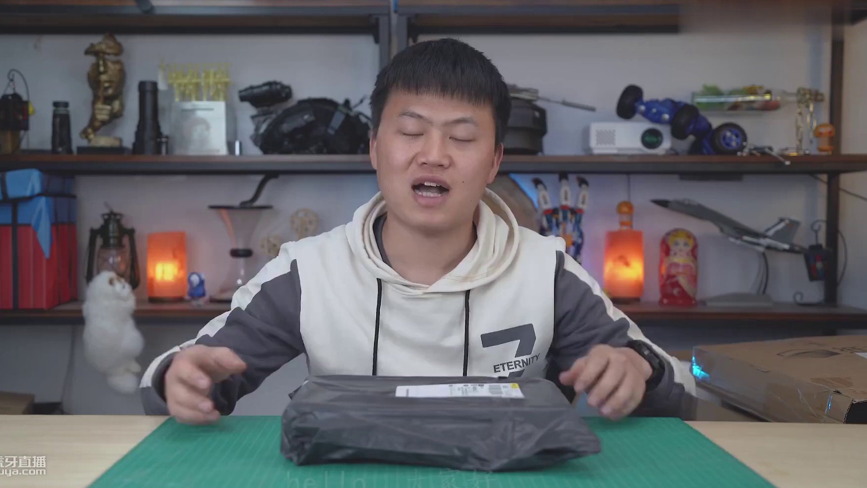 开箱测评“水动力”户外应急灯，看谁还叫我血亏明！