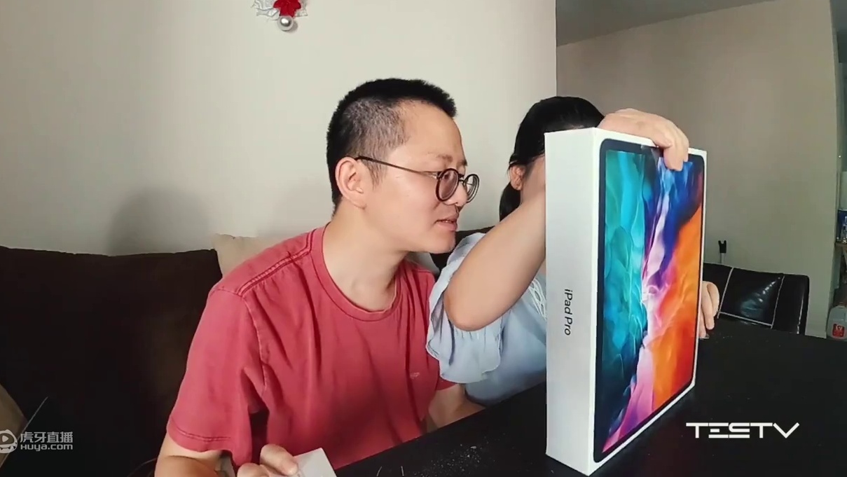 iPad Pro 2020开箱，是你的下一部电脑吗？谈谈生产力！【BB Time第264期】