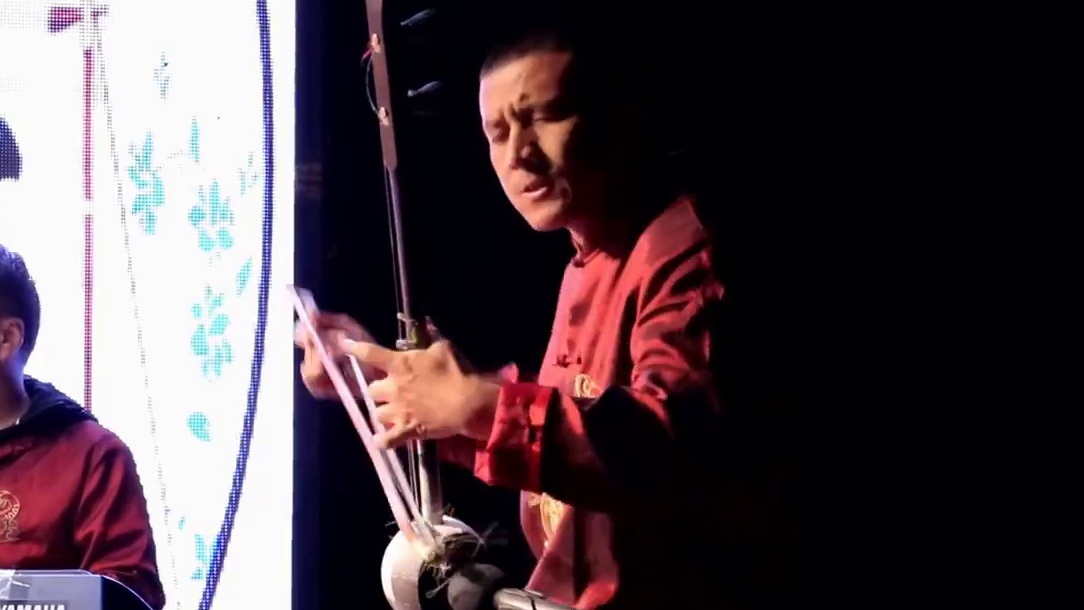 曹丽军王帅合奏豫剧《花木兰》选段【刘大哥讲话理太偏】(字幕）