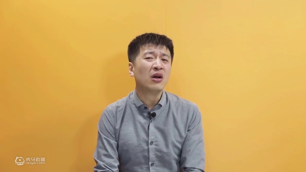现在千万不要考虑复读，这个事情伤害太大了
