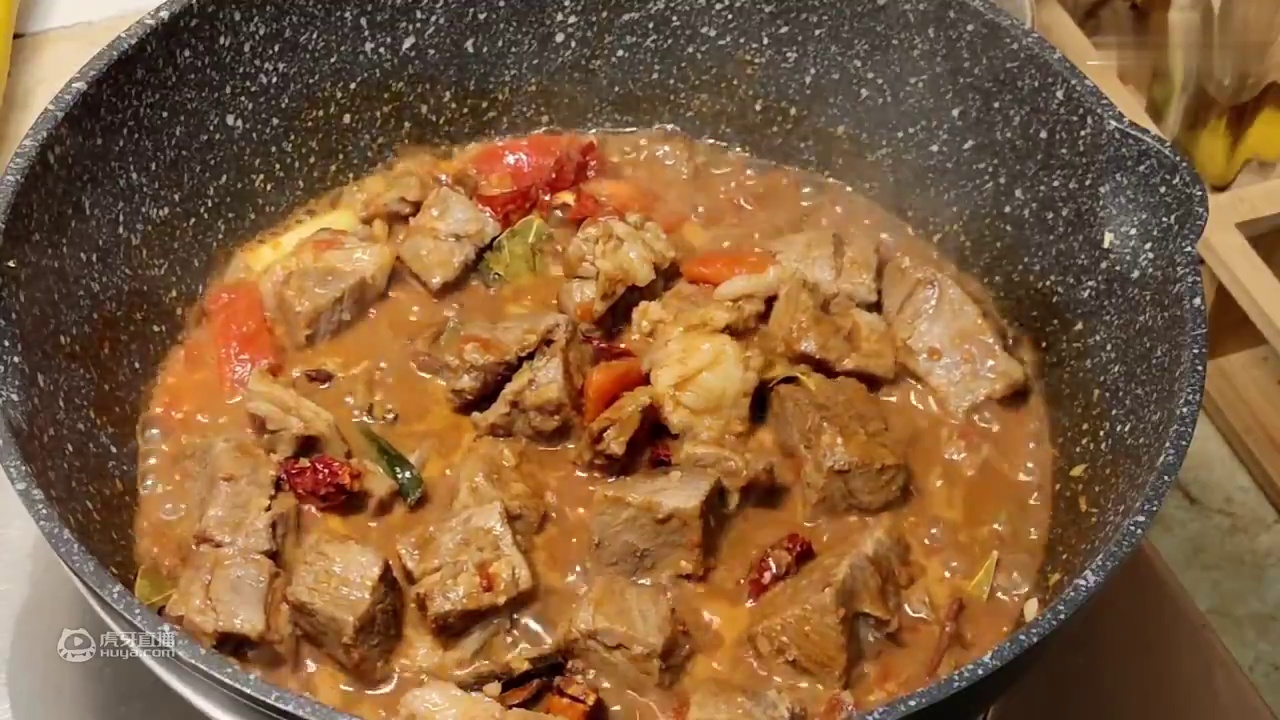 0失败的番茄土豆炖牛腩，我直接吃了三碗饭，跟减肥说再见，妈我还要