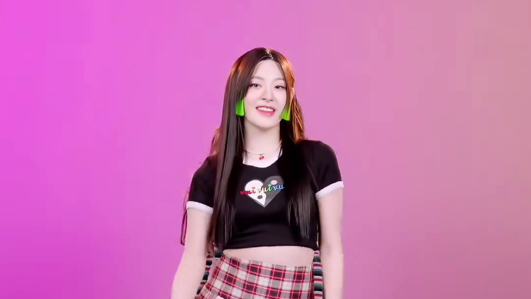 STAYC 新女团翻跳TWICE出道曲公开！Like OOH-AHH