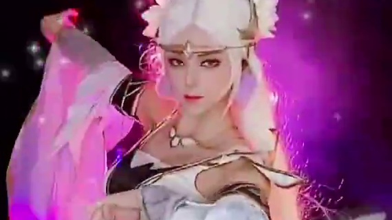 【貂蝉金色仲夏夜之梦cos】这个貂不沙