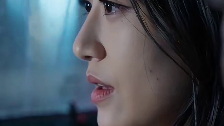 离谱又上头！雨夜车内绝迹和美黎极限拉扯