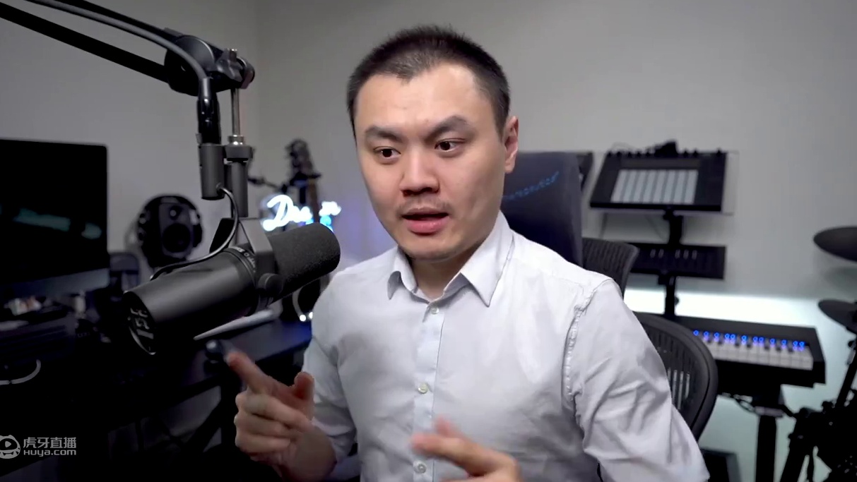 【初入职场的我们】董明珠拒绝学霸候选人，问题竟在被忽略的简历上！！！