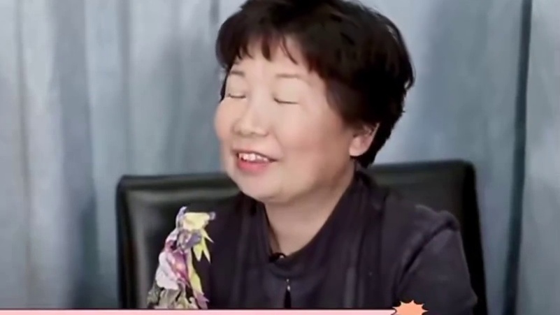 杜新枝最新发声：九江立案是为了房子，手机不敢开机，街上被人吐口水，好委屈!我送你四口人，你还我两口人
