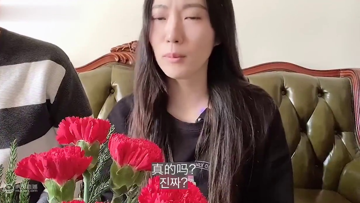 韩国媳妇给亲妈和中国婆婆突然送母亲节礼物，两边反应大不一样【郑晓贞vlog】