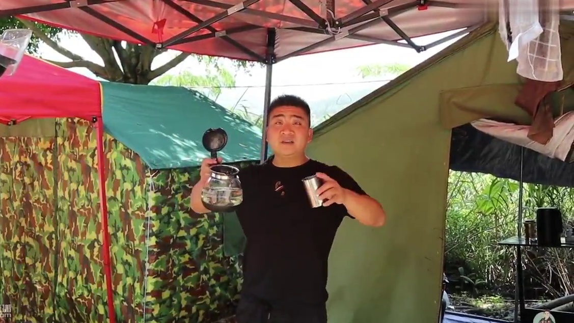 好奇怪的地方，每天都有好多网红来拍视频，什么东西这么神奇？