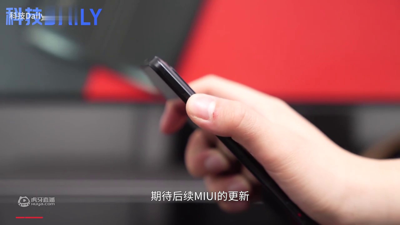 Redmi K40游戏增强版：游戏手机中的另类，开辟轻薄游戏旗舰先河