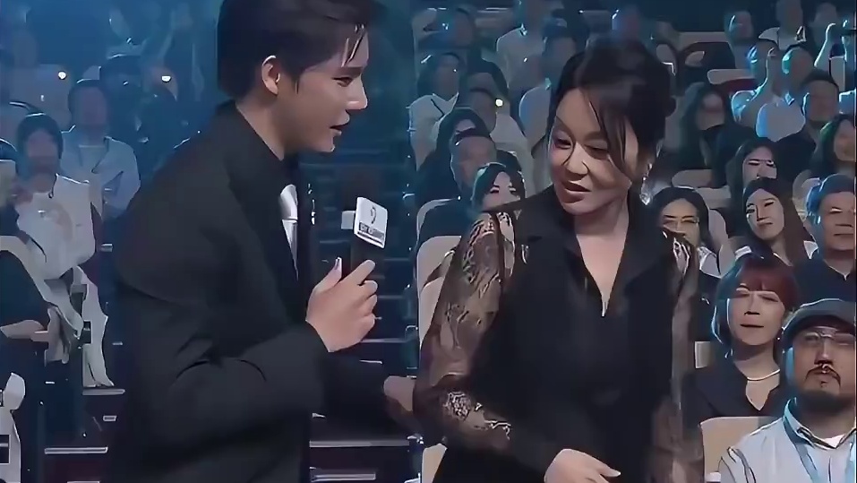 闫妮：小样，我微醺一样拿捏你
