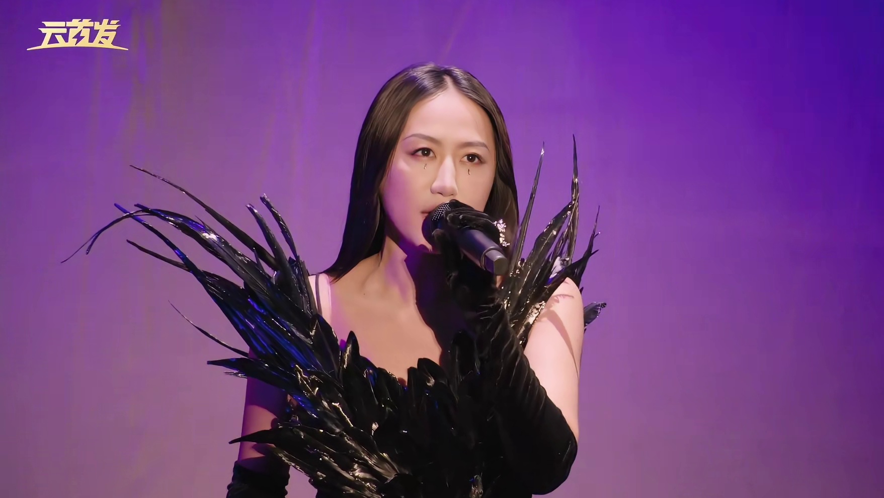 陈粒全新炸裂版本《易燃易爆炸》，编曲升级，唱功长进，磅礴大气，诡秘深幽！