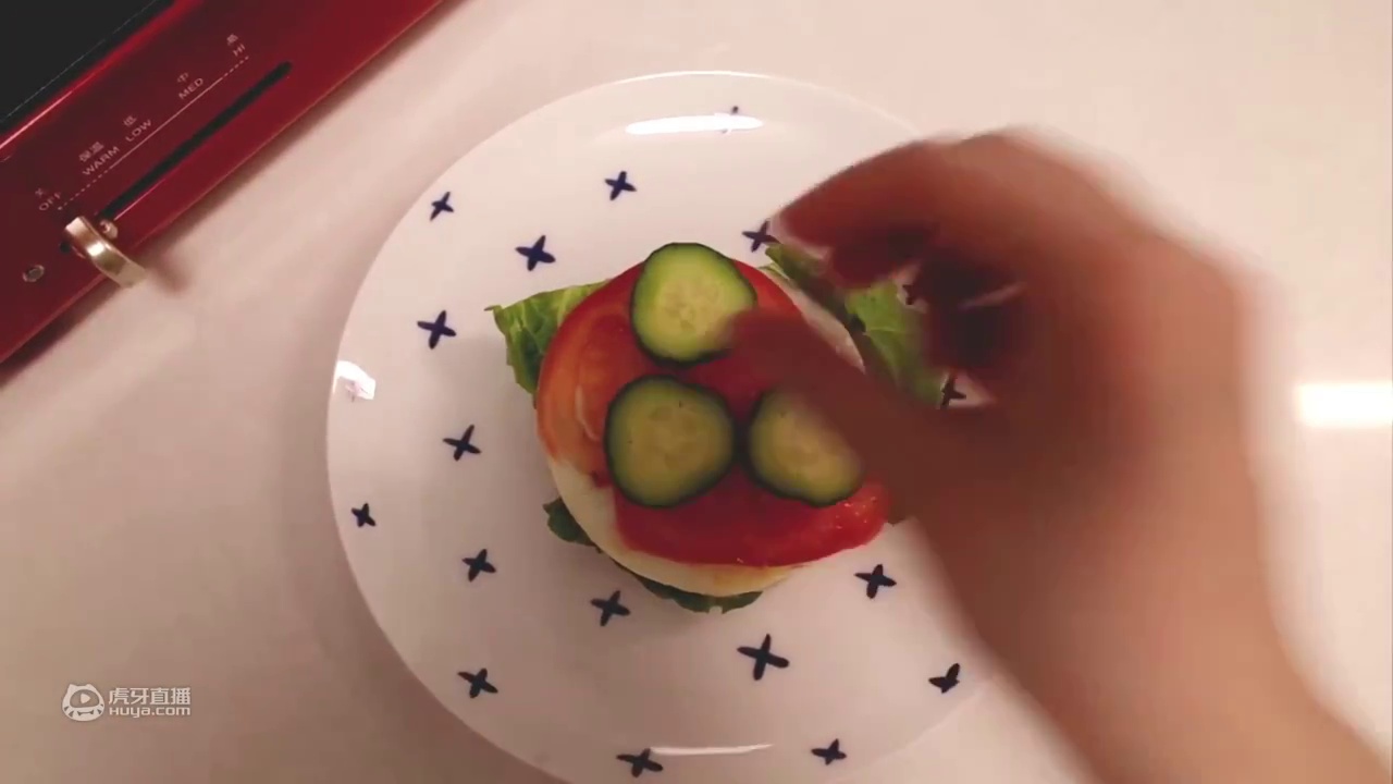 低卡减脂高蛋白鸡胸肉汉堡，拜拜水煮鸡胸肉