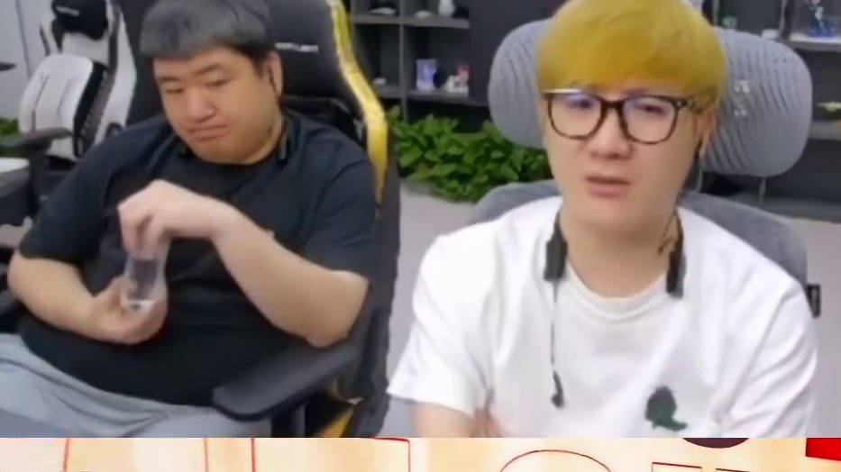 赛事录像全部共享 白老板表示现在比赛一结束，比赛的录像全部上传同意网盘提供给所有人员，你用什么点位，