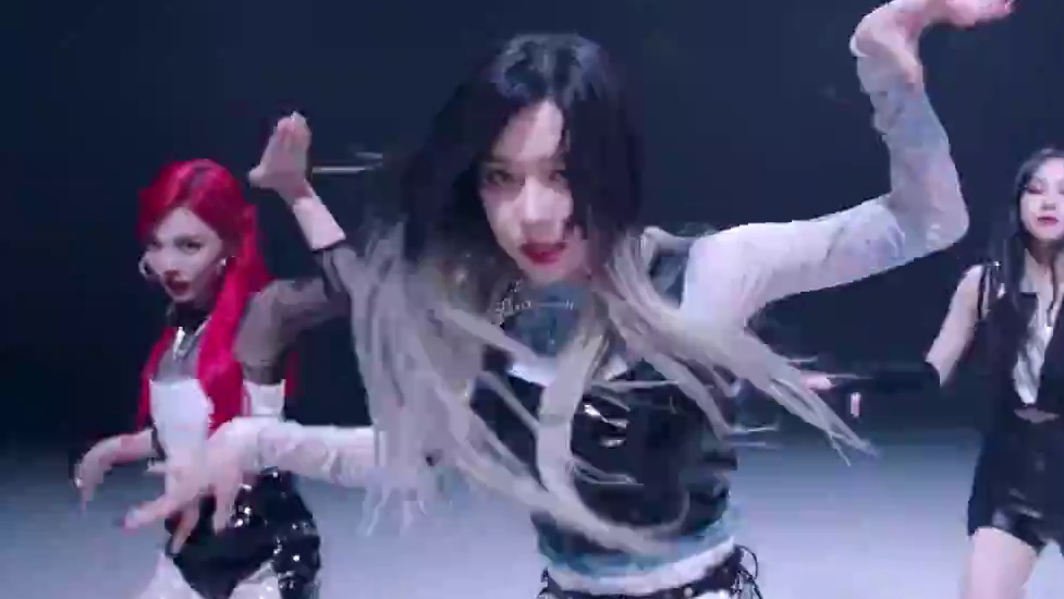 aespa《Next Level》4K舞蹈版预告公开！