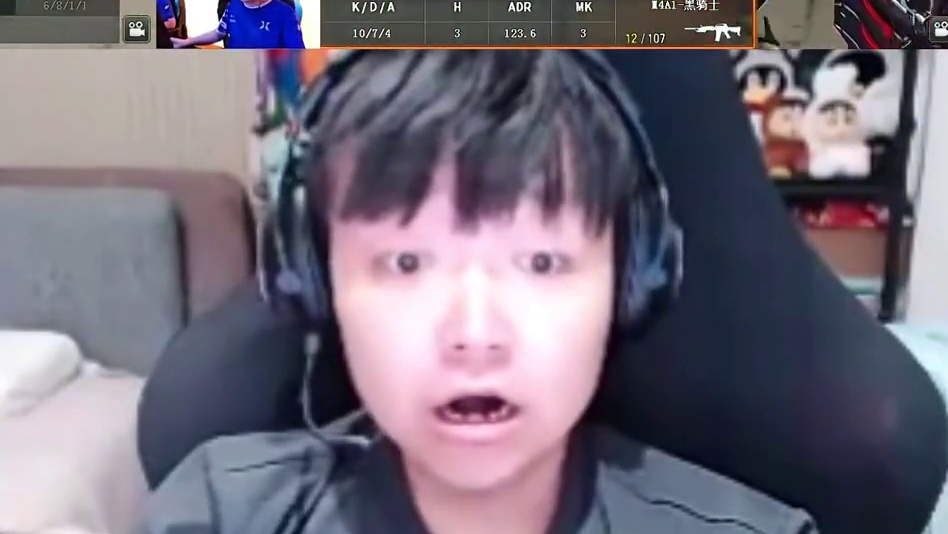 众AG职业选手看天才少年徐能，残局M4瞬秒4个，AG全员震惊，宠儿说嘉伟你能不能学学人家