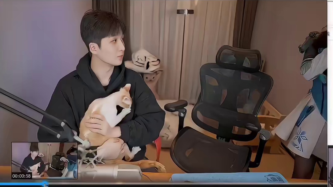 沫子终于承认自己拍过小视频，还在直播间公开播放
