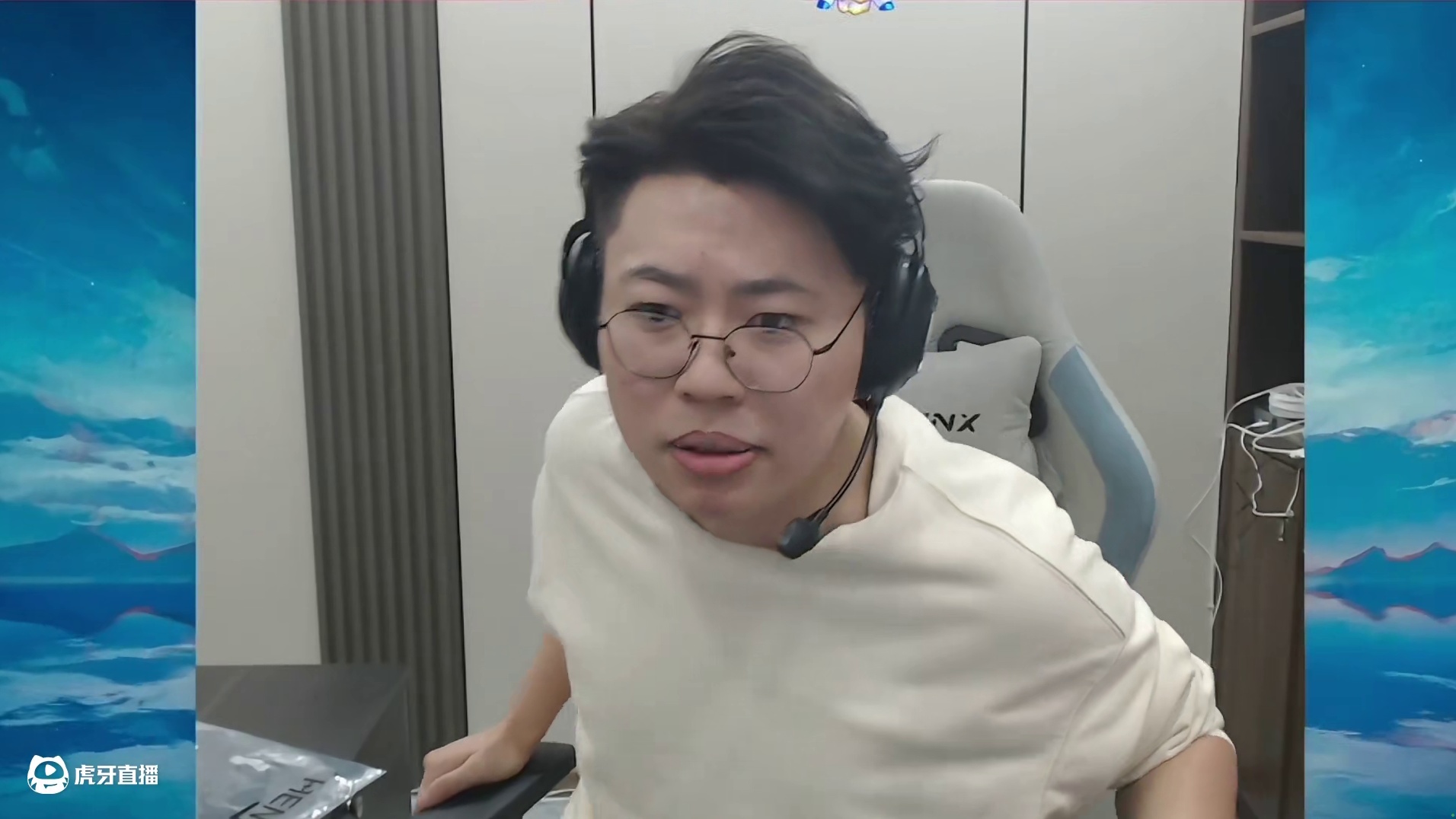 狂魔哥首秀，张开朗没送礼！被喷臭蟑螂！