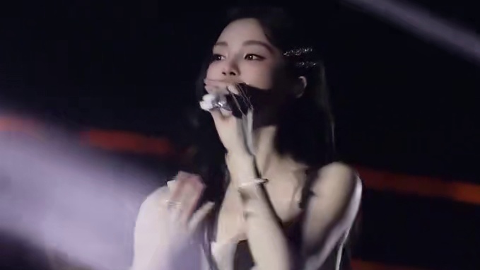 姚晓棠任丘商演《已经有我啦》直拍，不仅舞蹈跳得好，歌声也非常甜美1