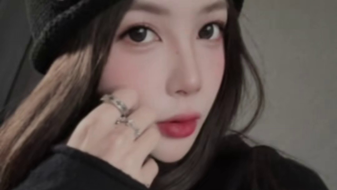 神秘的瑶子女士