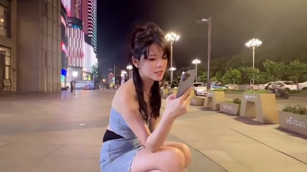 沫子男朋友出镜沫子直播间却被喷丑！