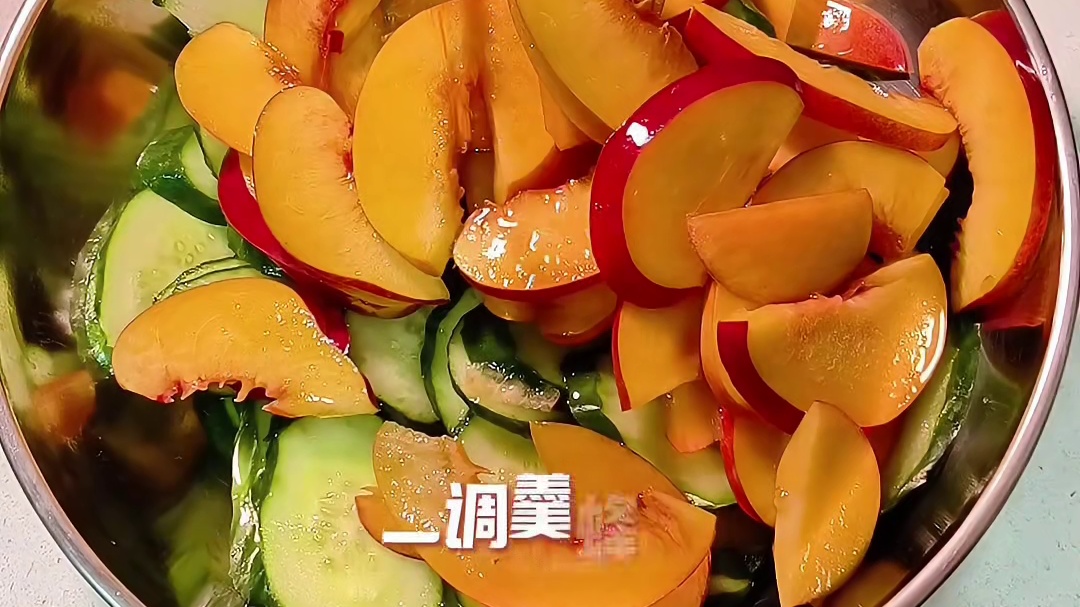 【黄瓜拌桃子】这两样还能成CP？