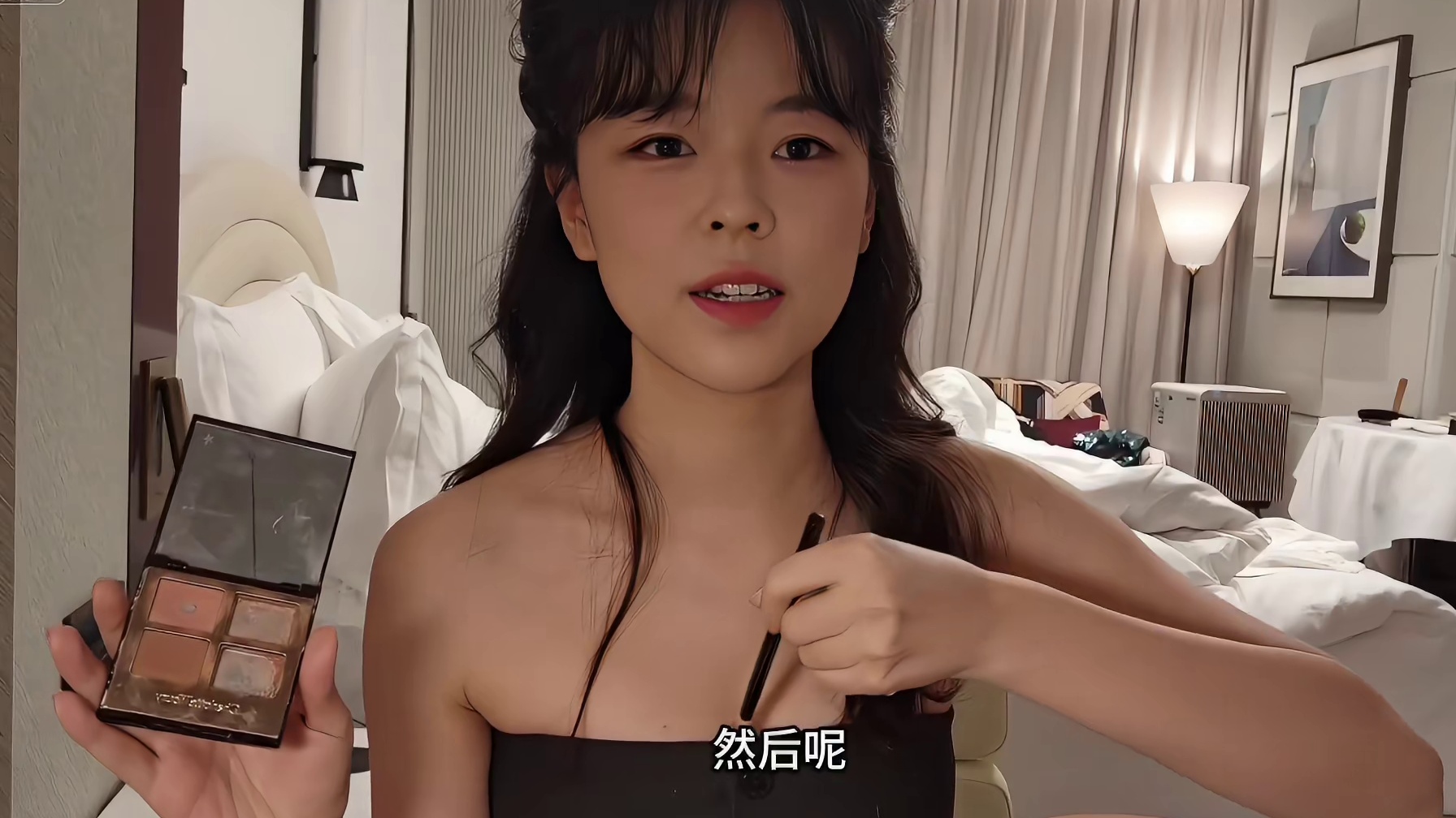 沫子只是用笔在胸口画了一下，直接从A变成D，这也太神奇了