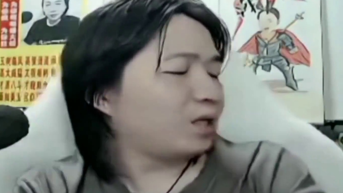吕德华回应绿毛龟被开除，坦言不会哄着任何人！