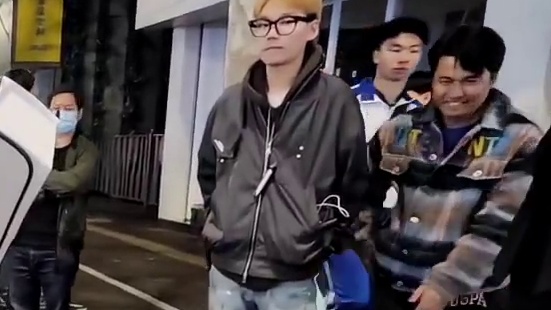集梦启大大：启大的排面需要花钱租嘛？