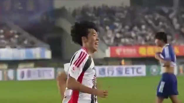城市足球对决现场实录，原汁原味还原破门时刻#足球