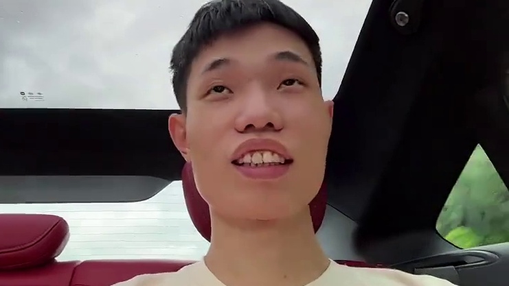 闲聊出行经历提及相关场所