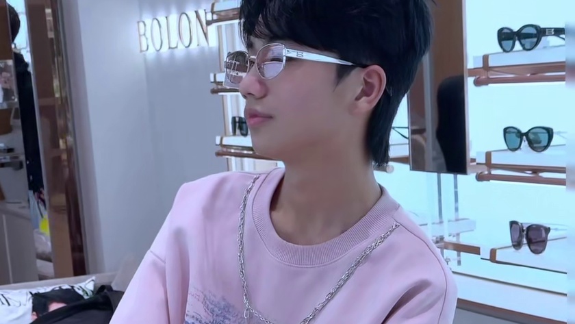 走走散散的人那么多 何必委屈自己去难过.
